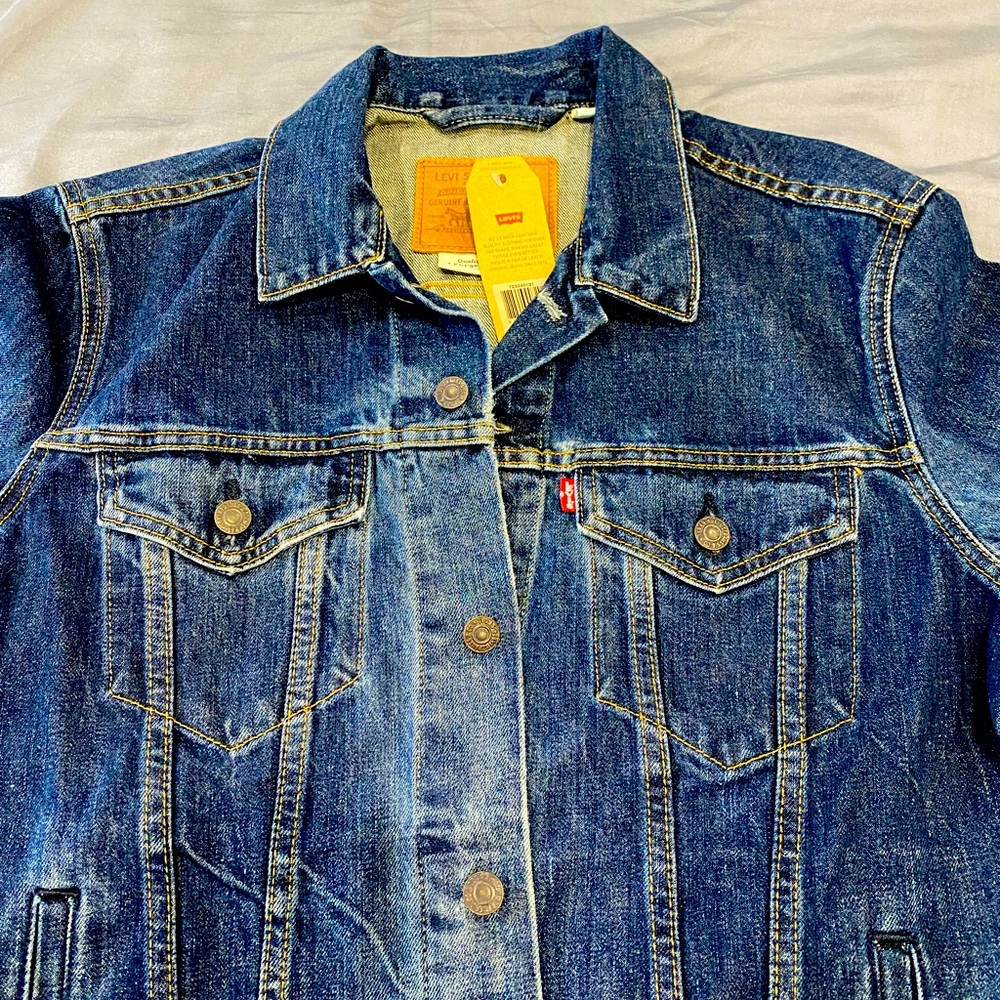 Brand New Levi’s Denim Jacket size M